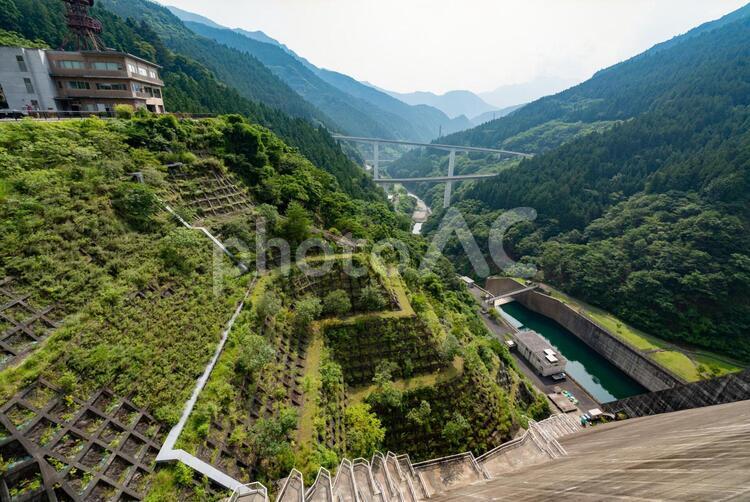 奥秩父のダムからの風景 ダム,水力発電,絶景の写真素材