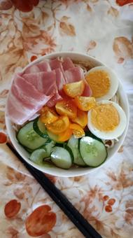 Photo, somen, cold style of noodles accompanied by soup for dipping, summer, 