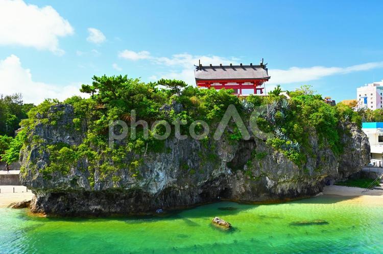 夏の沖縄　波上宮 沖縄,波上宮,夏の写真素材