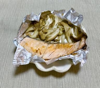 秋鮭ホイル焼き 秋鮭,鮭,ホイル焼きの写真素材