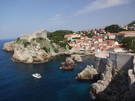 ドゥブロヴニクの港 クロアチア,街並み,湾の写真素材