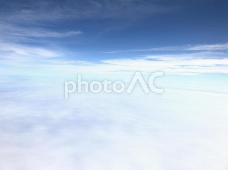 飛行機から眺める雲海と空 雲海,海外旅行,背景の写真素材