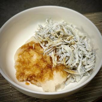 Boiled whitebait and grated daikon radish, JPG