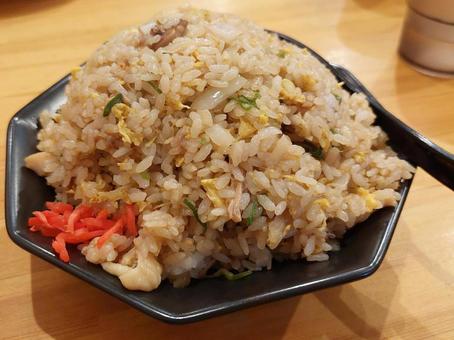 大盛りチャーハン 大盛りチャーハン 炒飯,チャーハン,焼き飯の写真素材