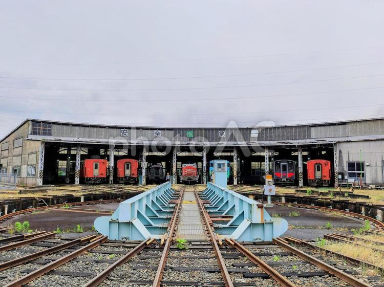 JR西日本、米子機関区、扇状車庫 鉄道,交通,電車の写真素材