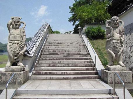 【風景写真】地蔵院(広島県尾道市)の風景 【風景写真】地蔵院(広島県尾道市)の風景 地蔵院,曹洞宗,神社仏閣の写真素材