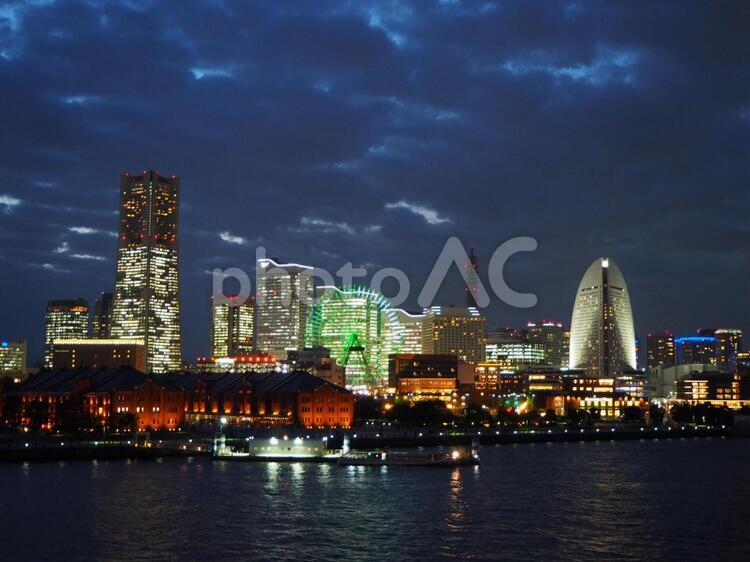 横浜みなとみらい夜景 横浜,みなとみらい,夜景の写真素材