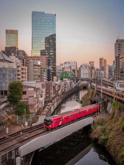 丸ノ内線 聖橋,丸ノ内線,電車の写真素材