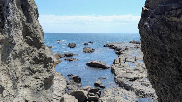 江ノ島の岩場 江ノ島の岩場の写真
