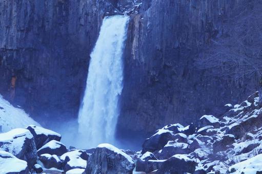 Naena Falls in winter, JPG
