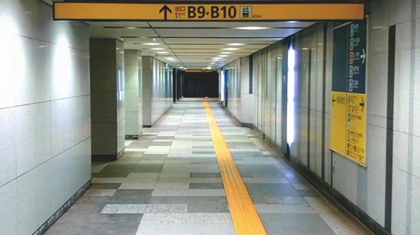 地下道 地下道 地下道,夜,寂しいの写真素材