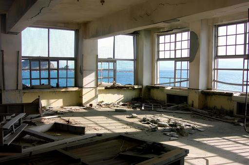 軍艦島の建物の内部 軍艦島,端島,炭鉱の写真素材