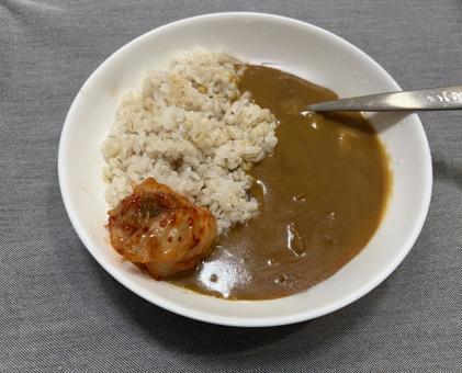 カレーライス(キムチトッピング) カレーライス(キムチトッピング)の写真