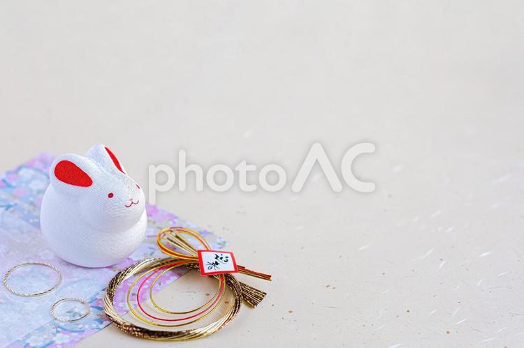 2023年卯年の年賀状素材 年賀状,卯年,うさぎの写真素材