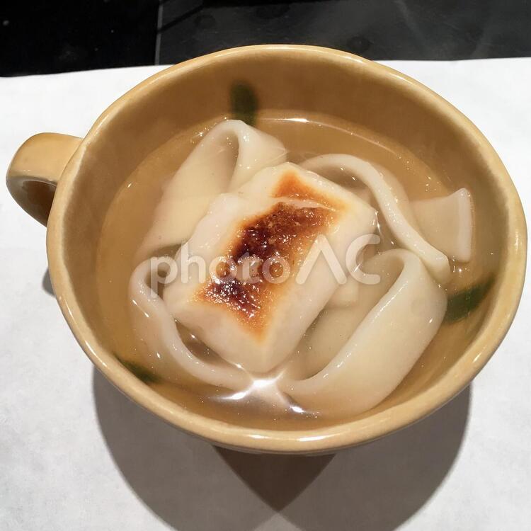 シメのうどんと餅 きしめん,餅,鍋のシメの写真素材