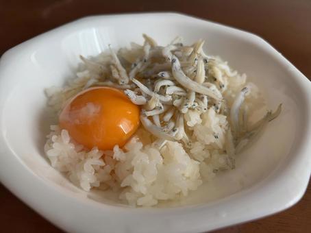 卵かけご飯 卵かけご飯の写真