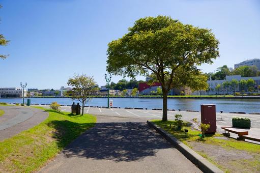 釧路川沿いの風景 釧路川沿いの風景 釧路川沿いの風景,釧路,釧路市の写真素材