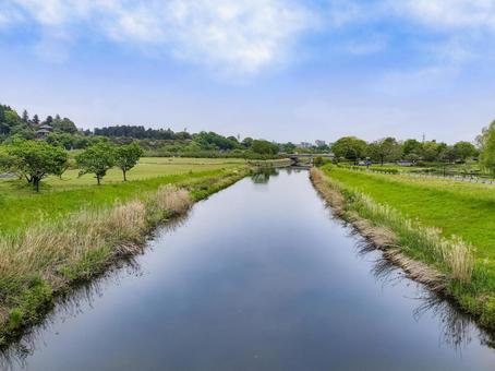 偕楽園公園の窈窕橋から東側の桜川を眺める 偕楽園公園の窈窕橋から東側の桜川を眺める 偕楽園公園,常磐公園,桜川の写真素材