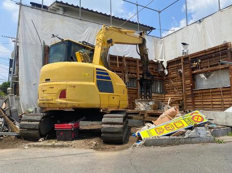 家屋解体工事2 家屋解体工事,解体,工事の写真素材