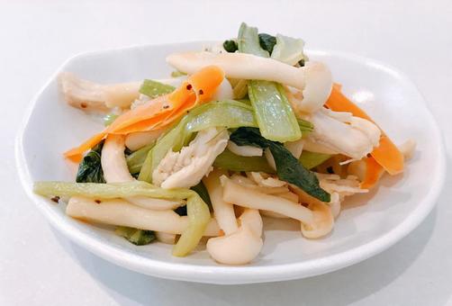 しめじ小松菜炒め しめじ小松菜炒め しめじ小松菜炒め,小松菜しめじ炒め,しめじ炒めの写真素材