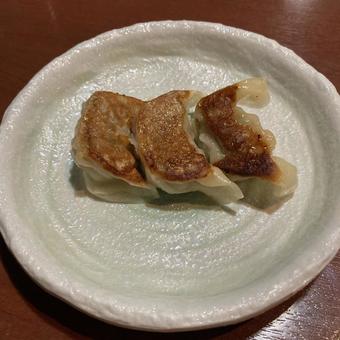 一口サイズの餃子 餃子,おかず,中華の写真素材