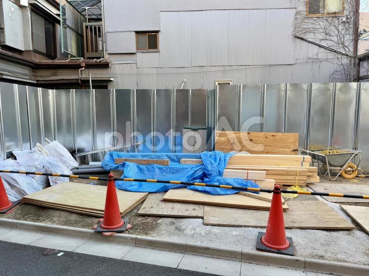 住宅街の工事現場 整地,現場,ブルーカラーの写真素材
