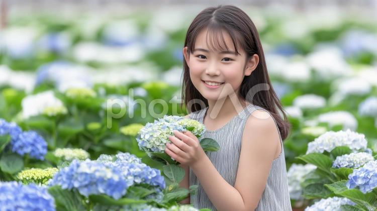 アジサイとワンピースを着た少女 アジサイ,紫陽花,ワンピースの写真素材
