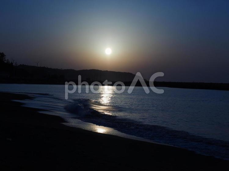 夕暮れの海辺 秋,自然,風景の写真素材