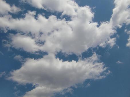 四月の雲-38 四月,青空,空の写真素材