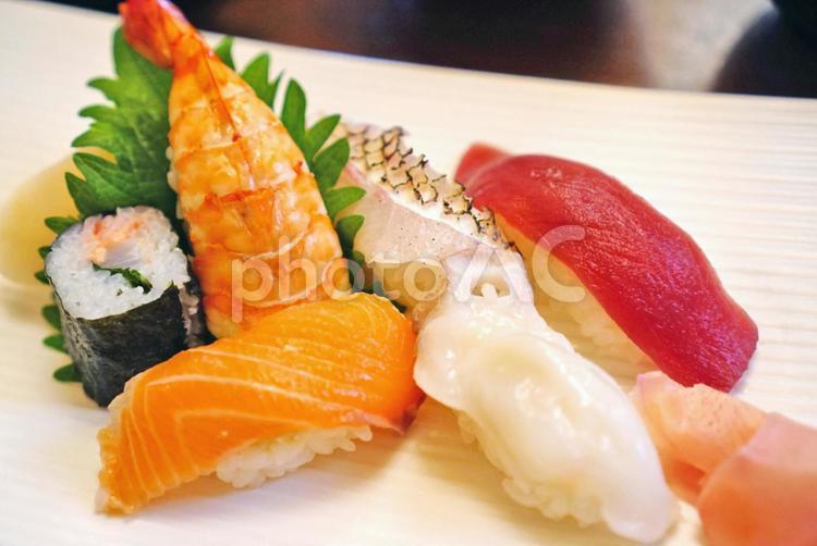 お寿司（にぎり寿司） 寿司,料理,食事の写真素材