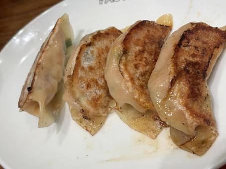 焼餃子_PAOPAO 焼餃子_PAOPAOの写真