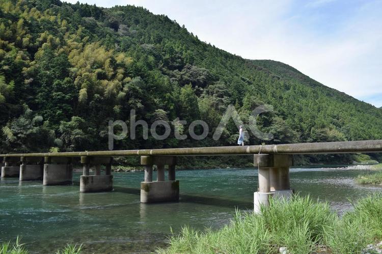 【高知】仁淀川の風景 仁淀川,橋,川の写真素材