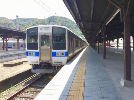 門司港駅に停車中の電車 福岡,福岡県,北九州の写真素材