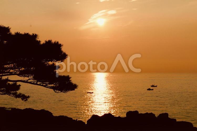 夕陽（日御碕） 夕陽,夕日,夕暮の写真素材