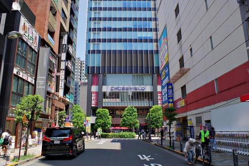 秋葉原2025夏 クロスフィールド付近 秋葉原2025夏 クロスフィールド付近 秋葉原,秋葉原クロスフィールド,秋葉原udxの写真素材