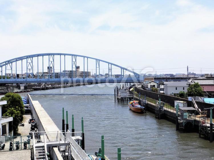 浦安橋から見る東京メトロ東西線１ 妙見島,浦安橋,堀江の渡しの写真素材