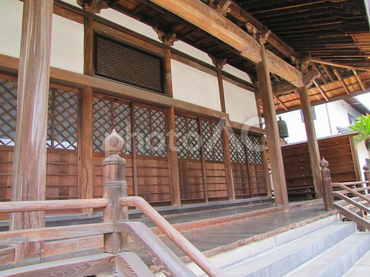 【風景写真】専福寺(広島県三原市)の風景 専福寺,浄土真宗,寺社仏閣の写真素材