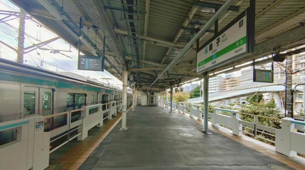 JR根岸線　磯子駅　横浜市磯子区 磯子駅,京浜東北線,根岸線の写真素材