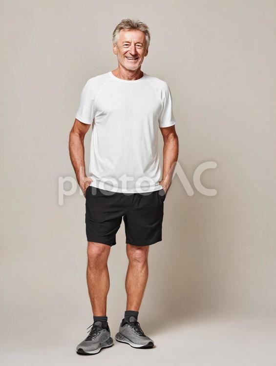 フィットネス服を着た男性の全身姿 男性,ファッション,フィットネスの写真素材