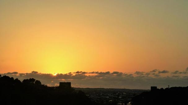 黄色い夕焼け。 黄色い夕焼け。の写真