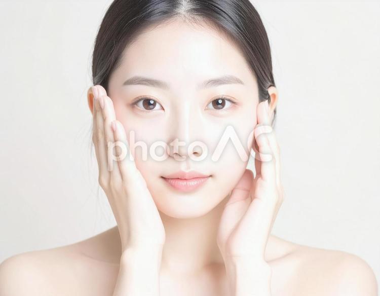 フェイスマッサージをする女性 女性,スキンケア,美容の写真素材