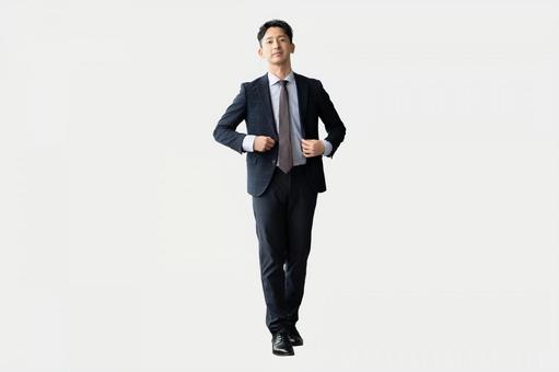 スーツ姿の男性ビジネスマン(全身) スーツ姿の男性ビジネスマン(全身) ビジネス,ビジネスマン,男性の写真素材