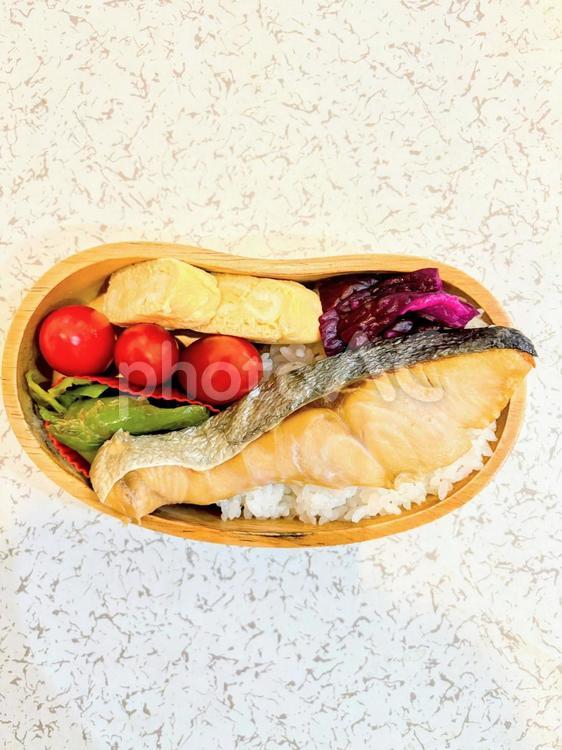 鮭の和風わっぱ弁当 手作り,お弁当,ランチの写真素材