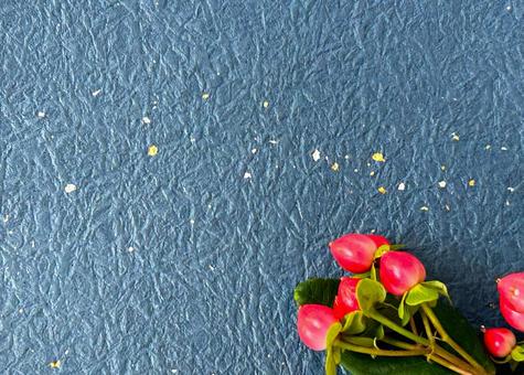 深い青和紙にアクセントの実 正月,背景,年賀状の写真素材