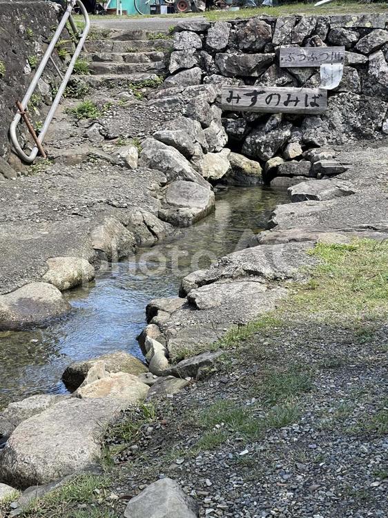 日本一短い川　ぶつぶつ川　 日本一短い川,自然,粉白川の写真素材