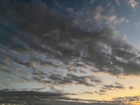 夕焼け　その1 空,おだやか,夕日の写真素材