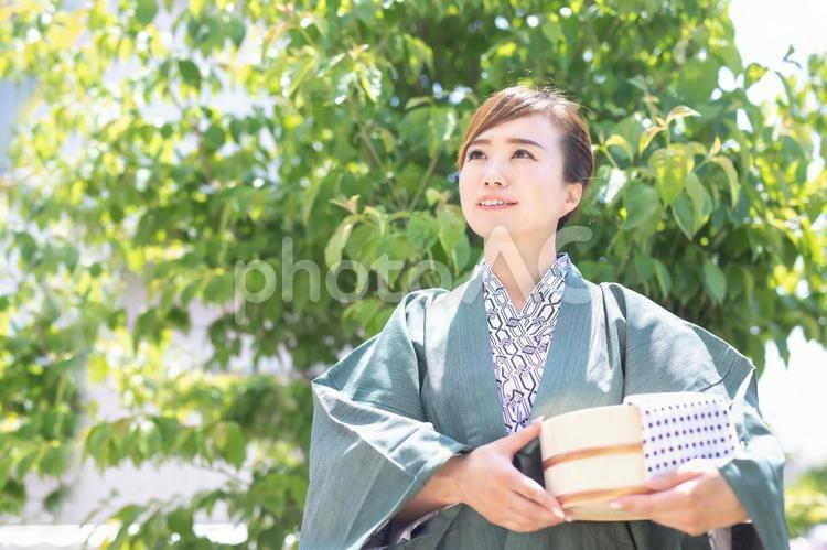 温泉に来た女性 温泉,女性,温泉旅館の写真素材