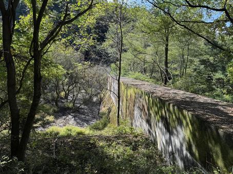 大沢川日向砂防ダム(長野県塩尻市) 大沢川日向砂防ダム(長野県塩尻市)の写真