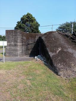 海軍航空隊串良基地跡の地下壕第一電信室 海軍航空隊串良基地跡の地下壕第一電信室 地下壕第一電信室,第一電信室,戦争の写真素材