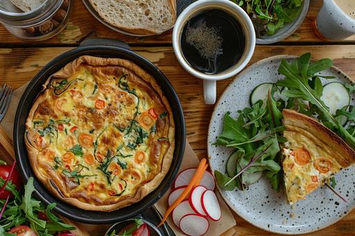 フレッシュ野菜とコーヒーの朝ごはん フレッシュ野菜とコーヒーの朝ごはんの写真